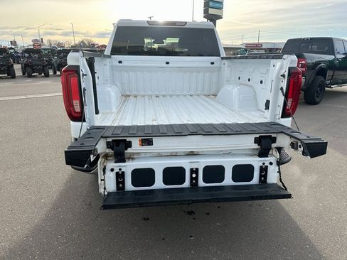 Used 2023 GMC Sierra 1500 SLT image 15