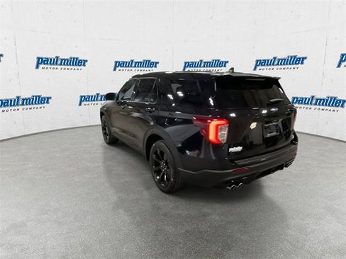 Used 2021 Ford Explorer ST w/ Equipment Group 401A image 9