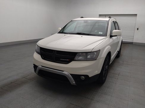 Used 2018 Dodge Journey Crossroad w/ Nav & Sun Group FWD image 15