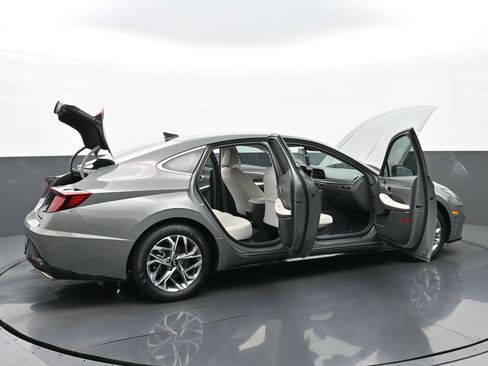 Certified 2023 Hyundai Sonata SEL FWD image 40