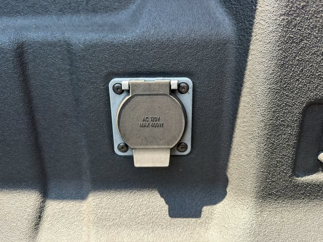 Used 2024 GMC Canyon AT4 w/ Canyon Safety Plus Package AWD/4WD image 12