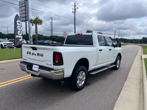 Certified 2026 RAM 2500 Big Horn AWD/4WD image 4