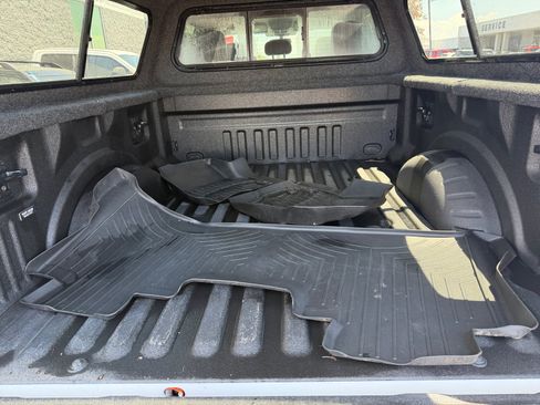 Used 2021 Ford F250 Lariat w/ Lariat Value Package AWD/4WD image 28