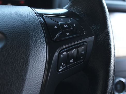 Used 2018 Ford Explorer XLT w/ Equipment Group 202A image 27