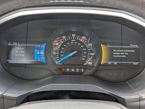 Used 2017 Ford Edge Titanium w/ Equipment Group 301A FWD image 12