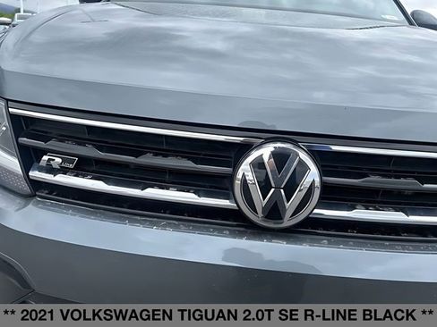 Used 2021 Volkswagen Tiguan SE R-Line w/ 3rd Row Seat Package AWD/4WD image 9