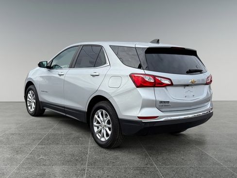 Used 2021 Chevrolet Equinox LT image 3