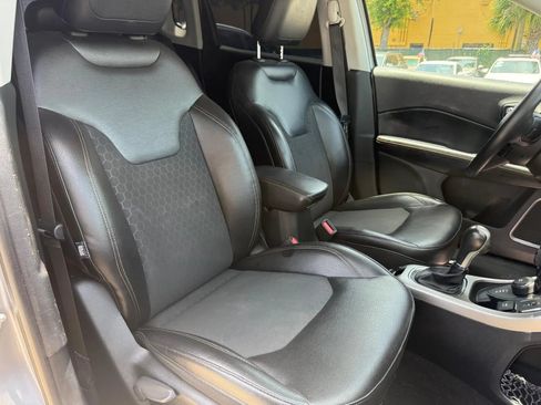 Used 2018 Jeep Compass Latitude w/ Popular Equipment Group AWD/4WD image 13