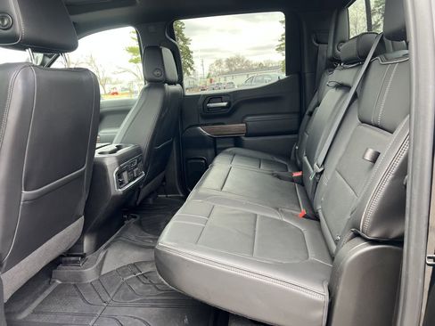 Used 2021 Chevrolet Silverado 1500 High Country w/ Technology Package AWD/4WD image 14