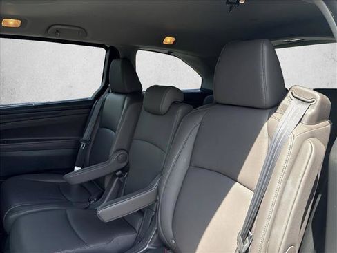 Used 2018 Honda Odyssey EX-L image 21
