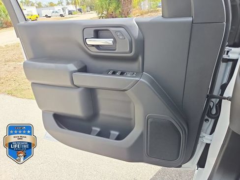 New 2026 GMC Sierra 1500 Pro AWD/4WD image 18