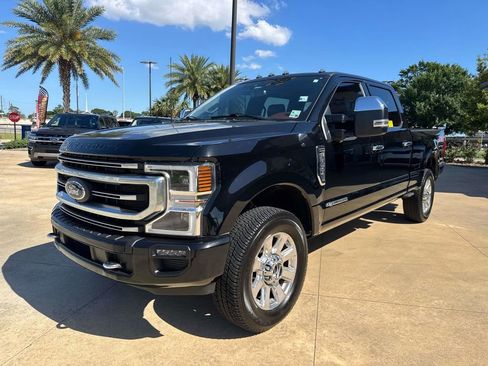Used 2022 Ford F250 Platinum w/ FX4 Off-Road Package AWD/4WD image 4