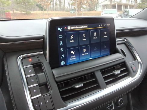 Certified 2024 Chevrolet Tahoe Z71 w/ Luxury Package image 33