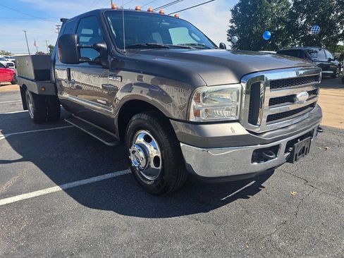 Used 2005 Ford F350 XLT RWD image 9