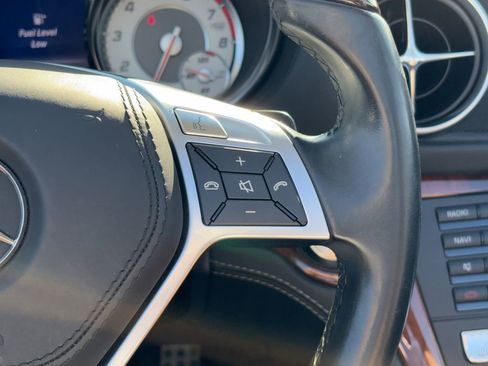 Used 2014 Mercedes-Benz SL 550 image 13