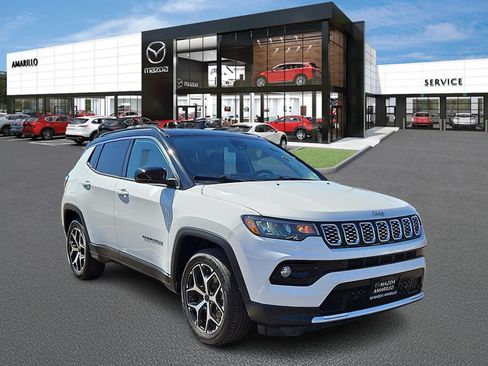 Used 2025 Jeep Compass Limited AWD/4WD image 4