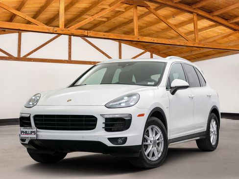 Used 2015 Porsche Cayenne Diesel AWD/4WD image 1