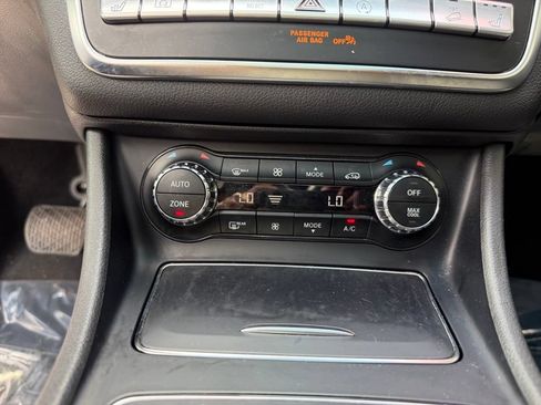 Used 2019 Mercedes-Benz GLA 250 4MATIC image 22