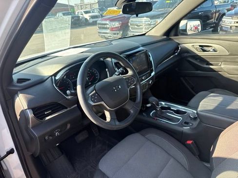 Used 2023 Chevrolet Traverse LT FWD image 10