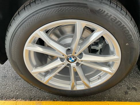 Certified 2025 BMW X3 xDrive30i w/ Premium Package image 23