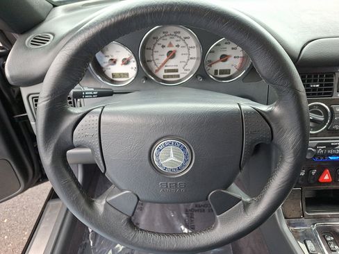 Used 2003 Mercedes-Benz SLK 32 AMG image 16