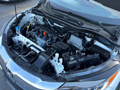 Used 2021 Honda HR-V Sport image 27