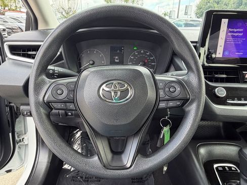 Used 2024 Toyota Corolla LE AWD/4WD image 23