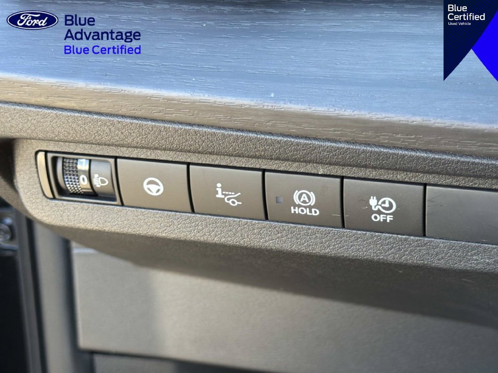 Used 2024 Nissan Ariya FWD image 28