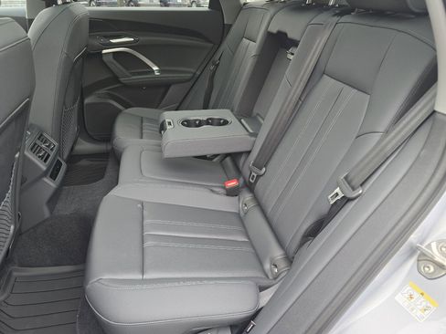 New 2026 Audi Q5 Premium image 31