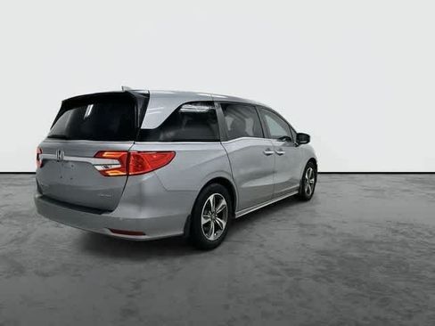 Used 2018 Honda Odyssey Touring image 3