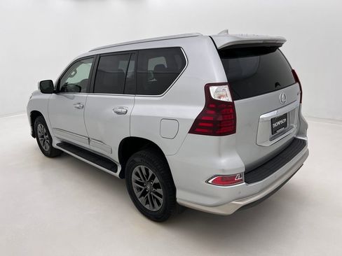 Used 2019 Lexus GX 460 Luxury w/ Sport Design Package image 9