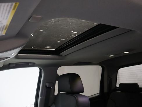 Used 2018 Chevrolet Silverado 1500 LTZ Z71 w/ LTZ Plus Package image 11