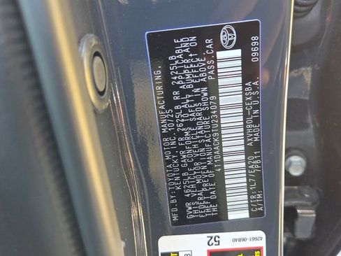 Used 2026 Toyota Camry SE w/ Convenience Package FWD image 6