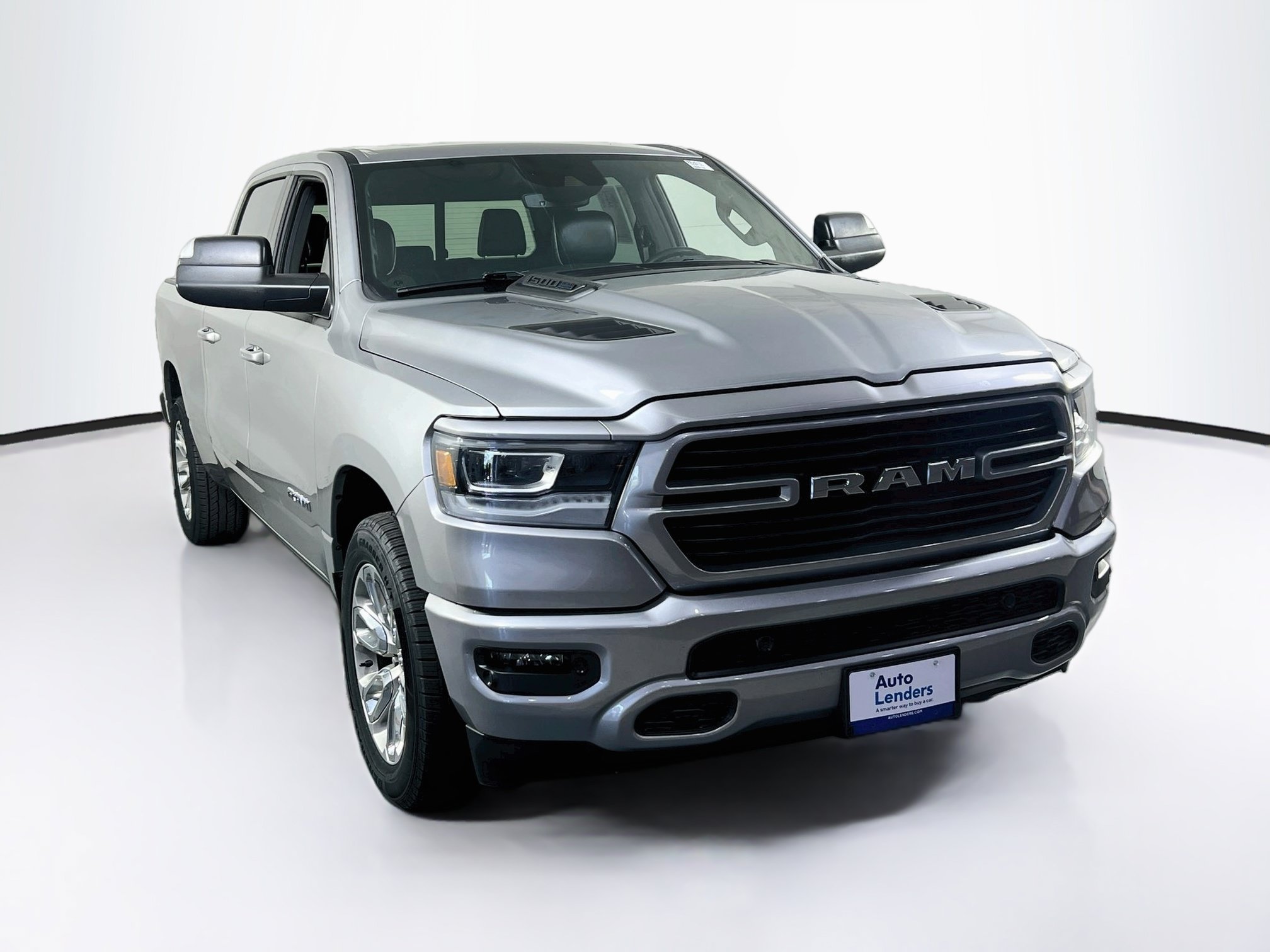 Used 2023 RAM 1500 Laramie AWD/4WD image 3