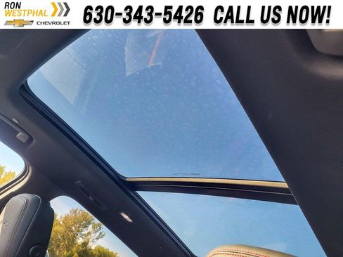 New 2026 Chevrolet Traverse RS image 8