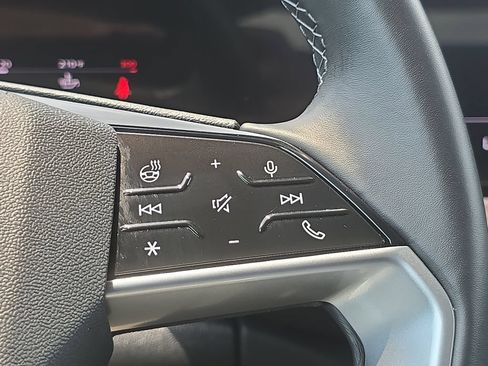 Certified 2025 Audi Q5 Premium w/ Convenience Package AWD/4WD image 13