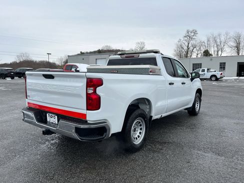 Used 2020 Chevrolet Silverado 1500 W/T w/ WT Value Package image 3