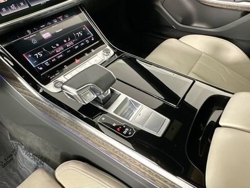 Used 2023 Audi A8 L 3.0T AWD/4WD image 14