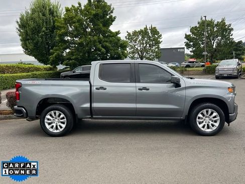 Used 2022 Chevrolet Silverado 1500 Custom w/ Safety Confidence Package AWD/4WD image 8