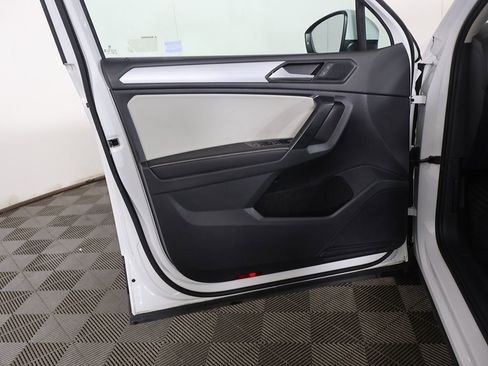 Used 2023 Volkswagen Tiguan S image 20