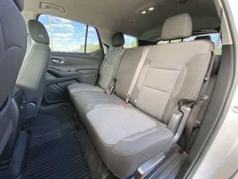 Used 2020 Chevrolet Traverse LS AWD/4WD image 23