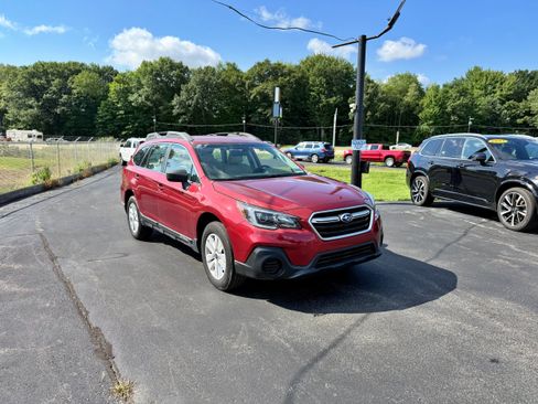 Used 2019 Subaru Outback 2.5i AWD/4WD image 3
