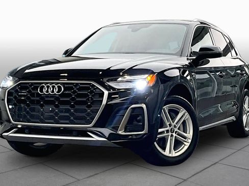 Used 2024 Audi Q5 e Premium Plus w/ Premium Plus Package AWD/4WD image 2