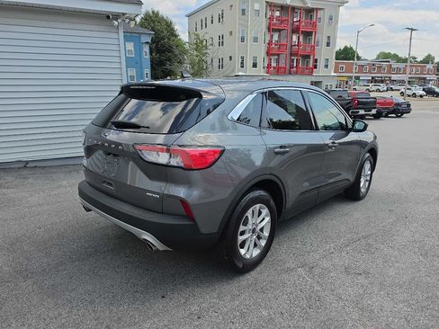 Used 2021 Ford Escape SE w/ Cold Weather Package AWD/4WD image 6