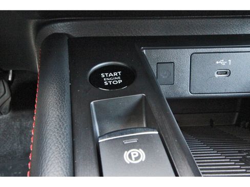 Certified 2026 Nissan Kicks SR FWD image 27