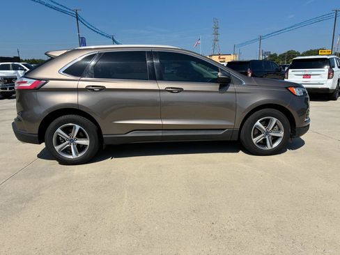 Used 2019 Ford Edge SEL w/ Equipment Group 201A AWD/4WD image 5