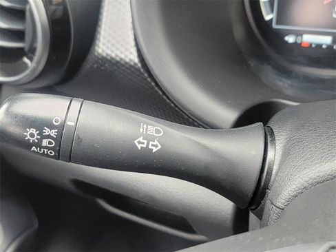 Certified 2024 Nissan Kicks SV image 27