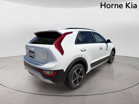 New 2026 Kia Niro LX FWD image 4