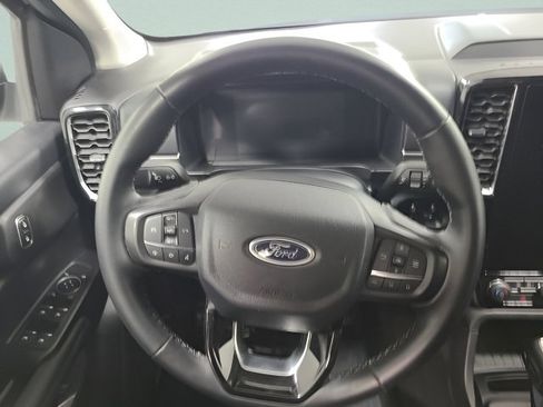 Used 2025 Ford Ranger XLT w/ Equipment Group 301A High AWD/4WD image 23