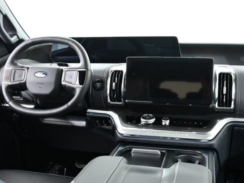 New 2027 Ford Expedition Max Platinum w/ Stealth Appearance Package AWD/4WD image 8